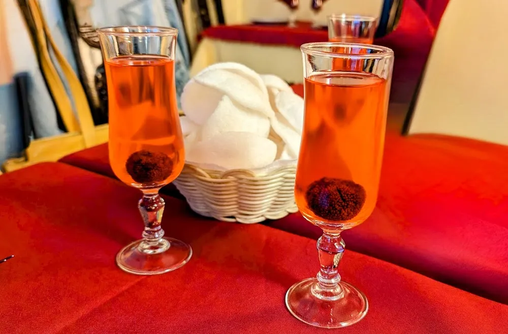 Cocktail de Bienvenue À l'Arbousier Et Fruit